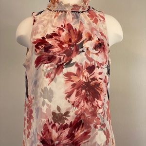 WHBM Printed Floral Shell Top